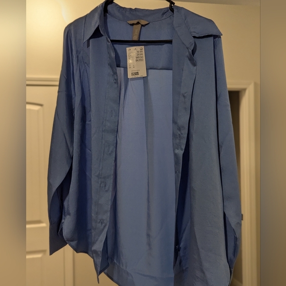 H&M Blouse Long sleeve button down NWT size M - Picture 4 of 6